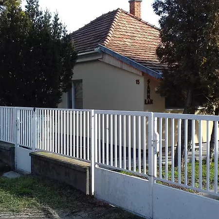 Sanna-lak Feriehus *
